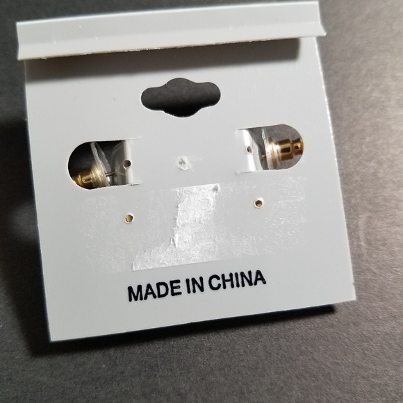 Cara New York earrings - Picture 5 of 5